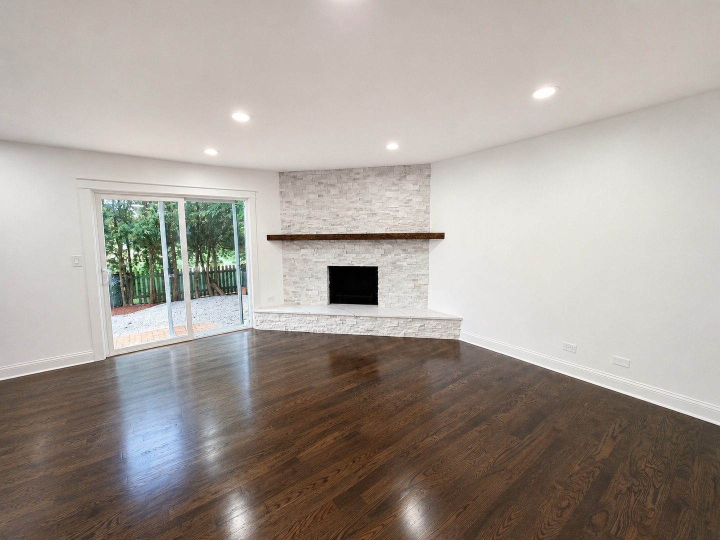 523 Dunsten Circle Property Photo 14