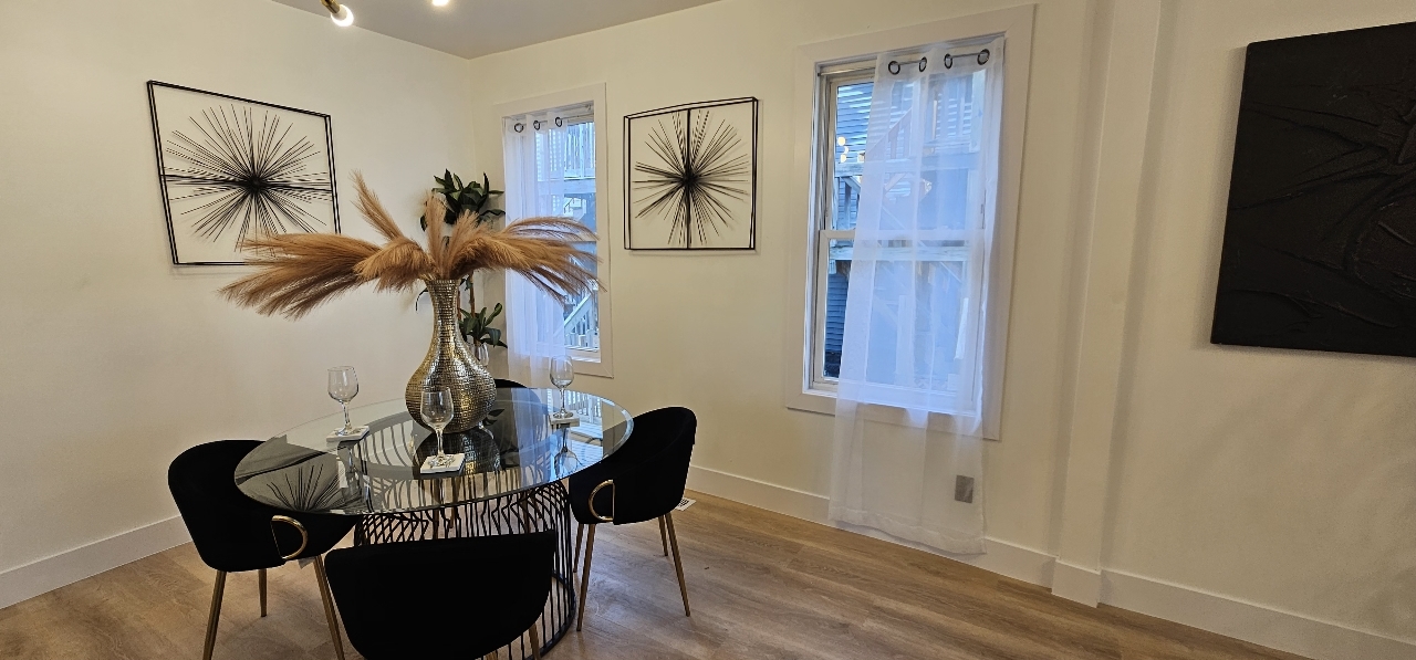 1117 W 57th Street Property Photo 4