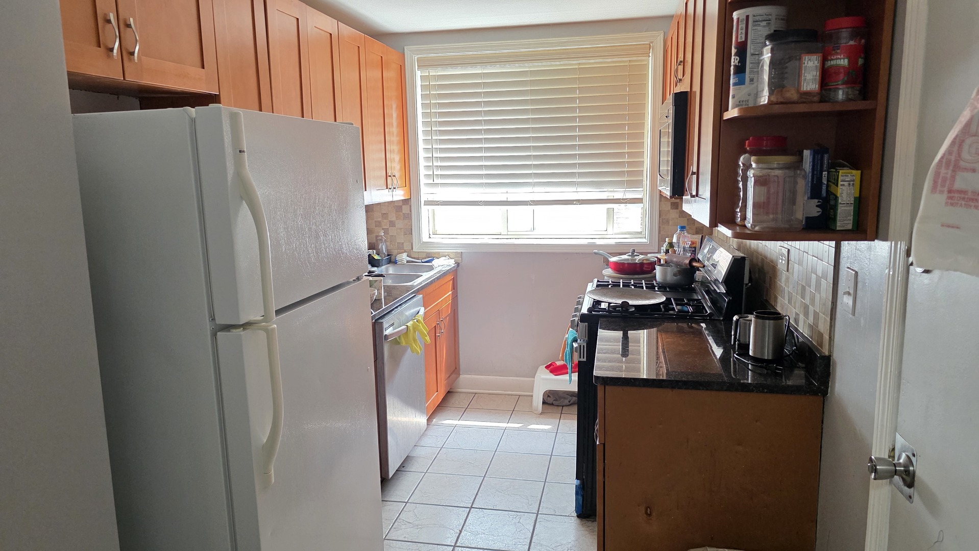 2239 W Farwell Avenue 2a Property Photo 6
