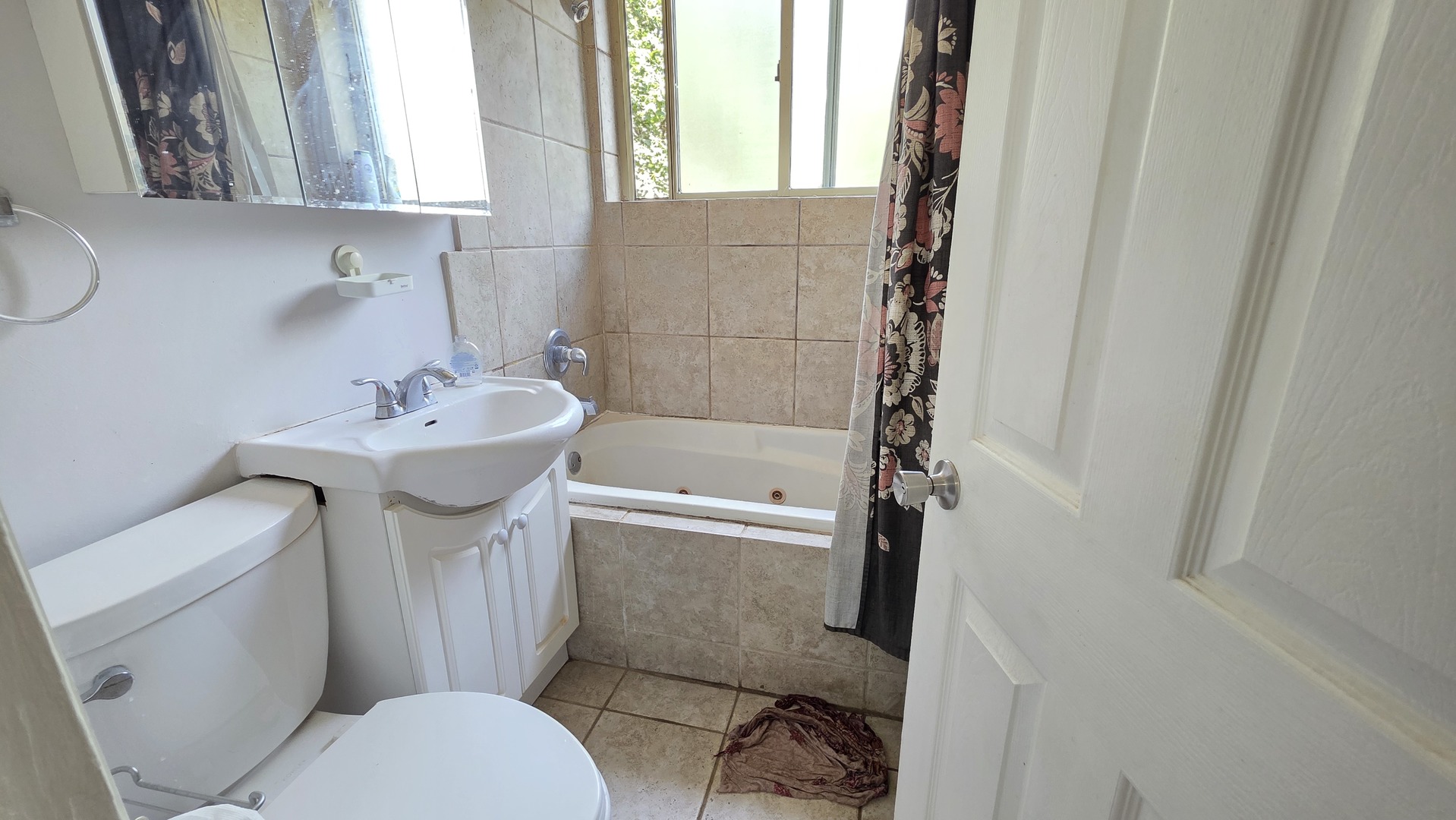 2239 W Farwell Avenue 2a Property Photo 8
