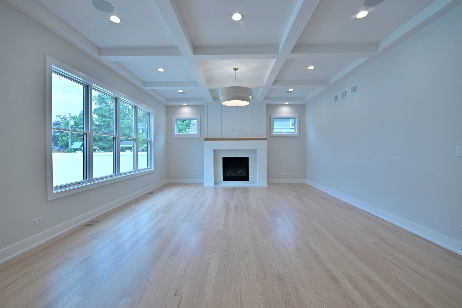 367 N Oak Street Property Photo 19