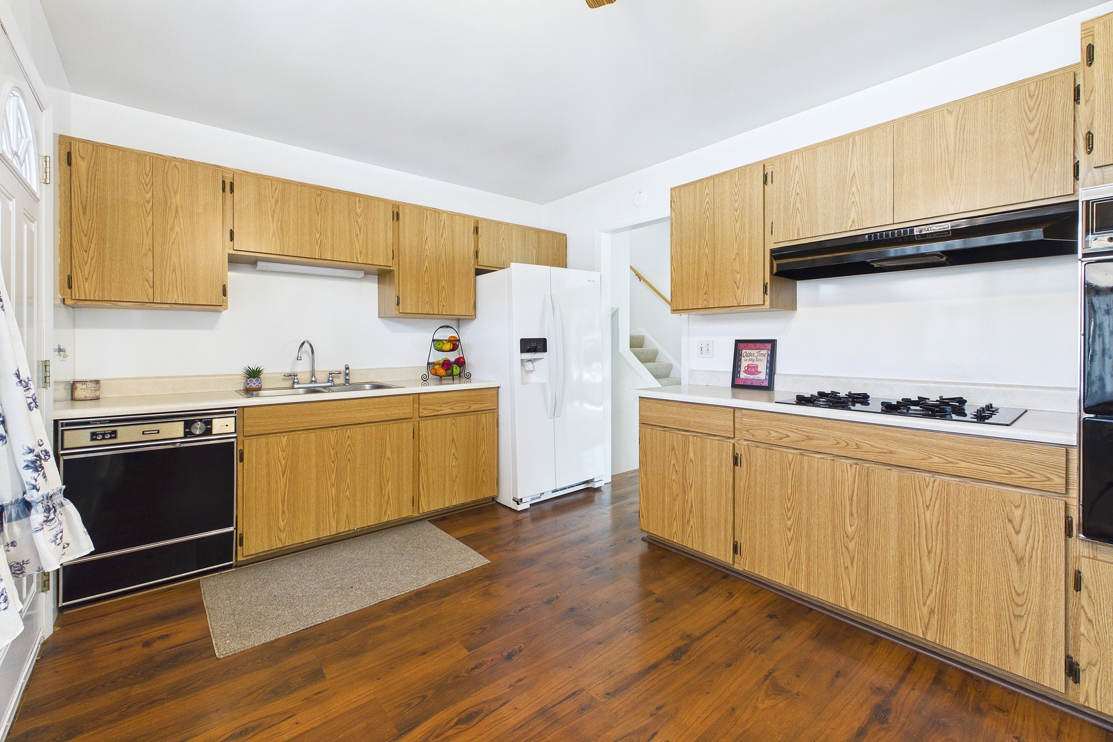 604 N Wilshire Drive Property Photo 8