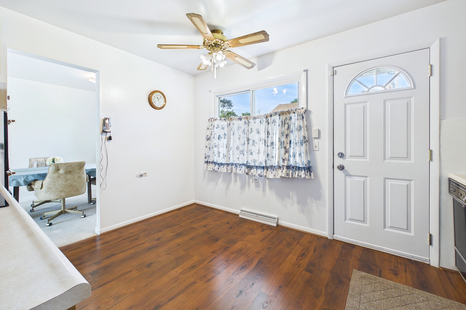 604 N Wilshire Drive Property Photo 10
