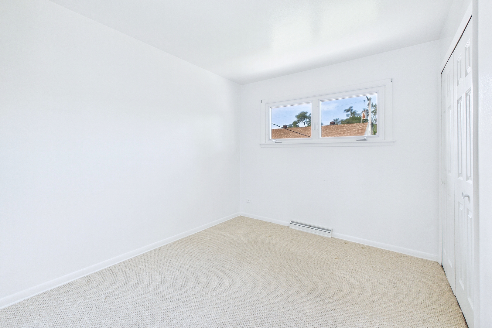604 N Wilshire Drive Property Photo 13