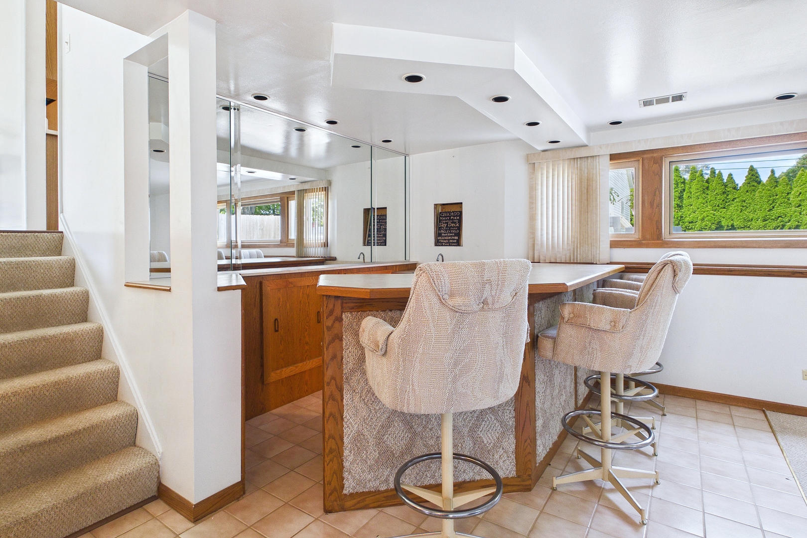 604 N Wilshire Drive Property Photo 16