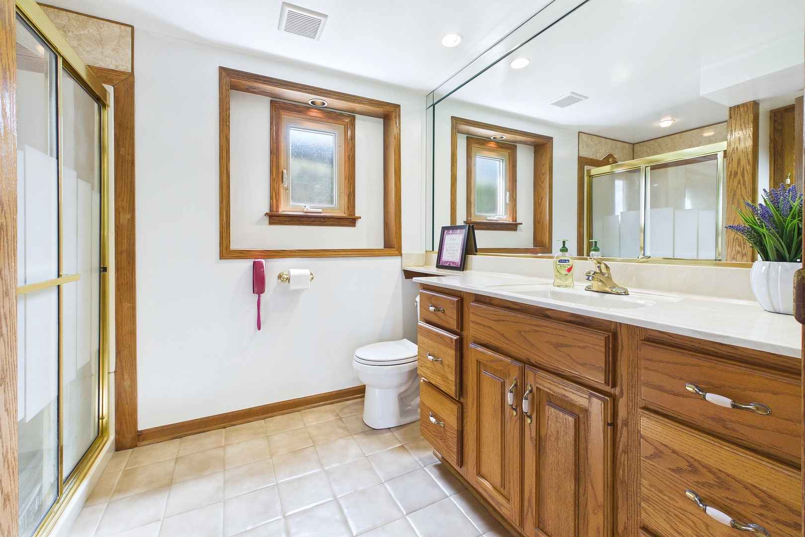 604 N Wilshire Drive Property Photo 19