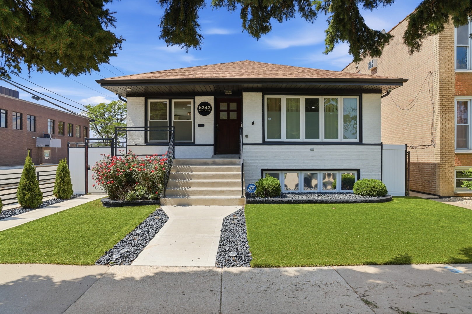 6242 S Mulligan Avenue Property Photo 1