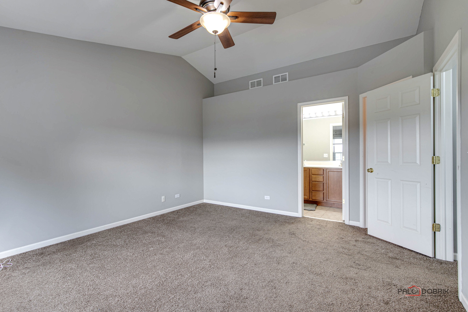 921 Summit Creek Drive Property Photo 14