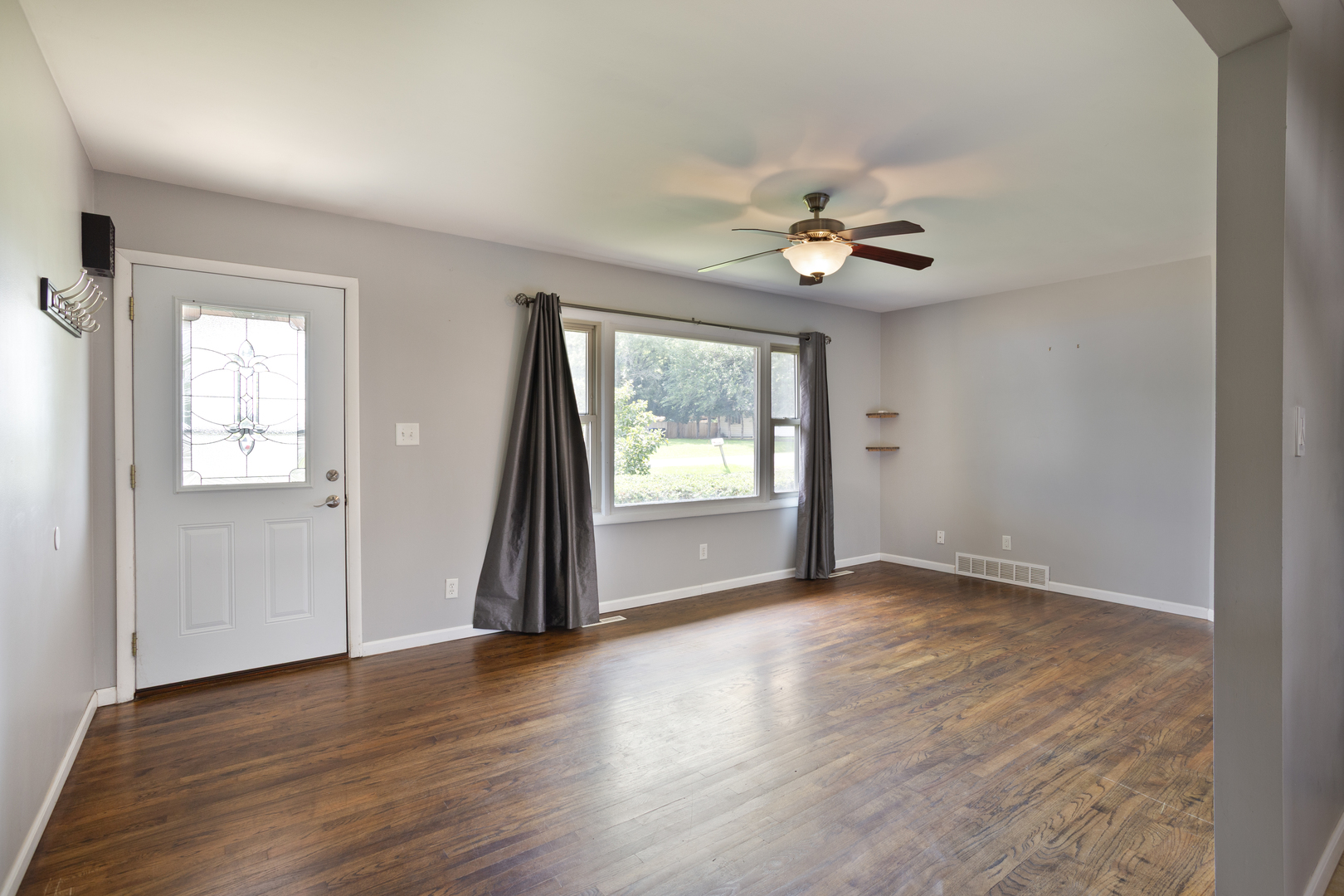 1104 Jasper Drive Property Photo 4