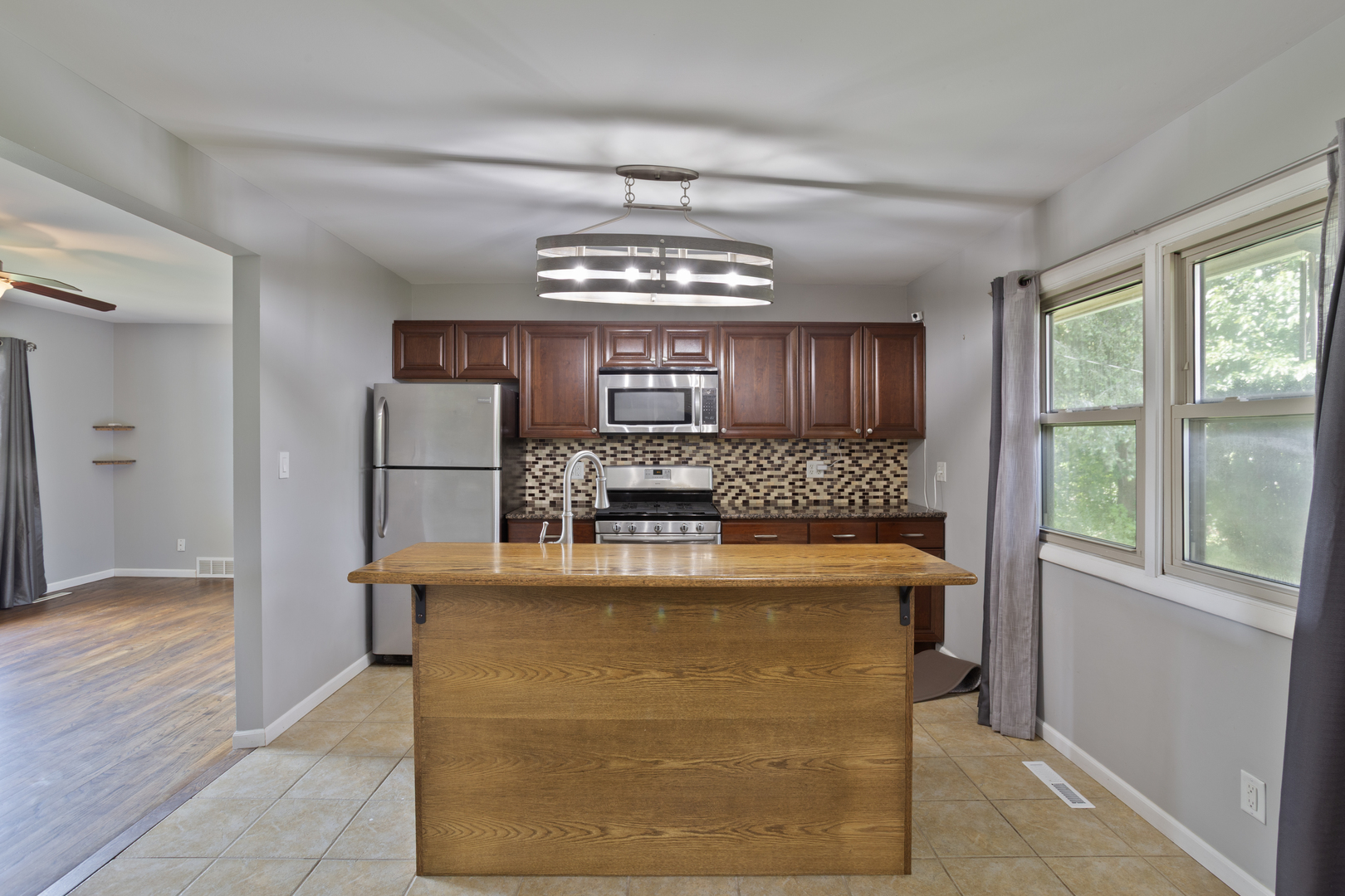 1104 Jasper Drive Property Photo 7