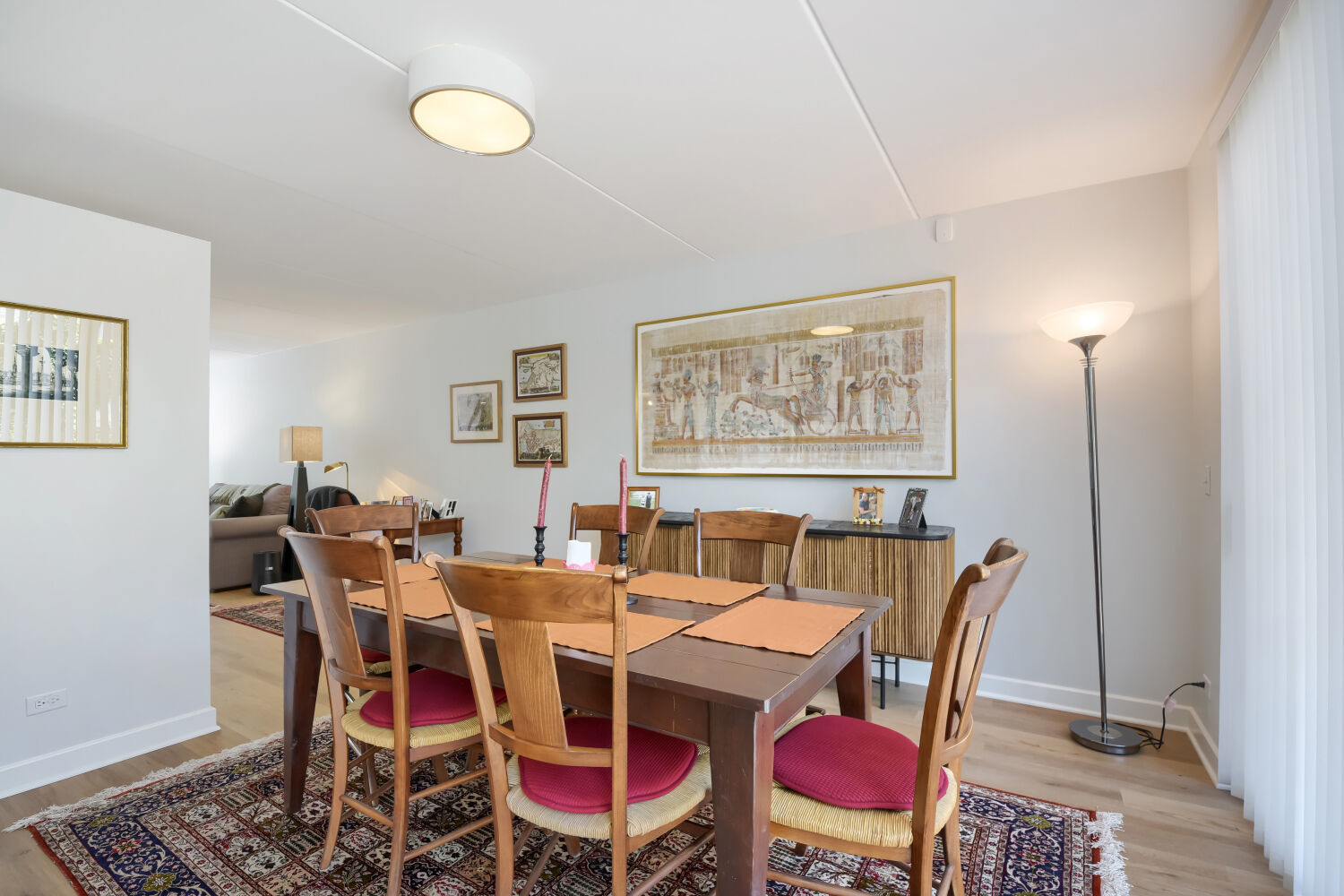 5472 S Dorchester Avenue Property Photo 6