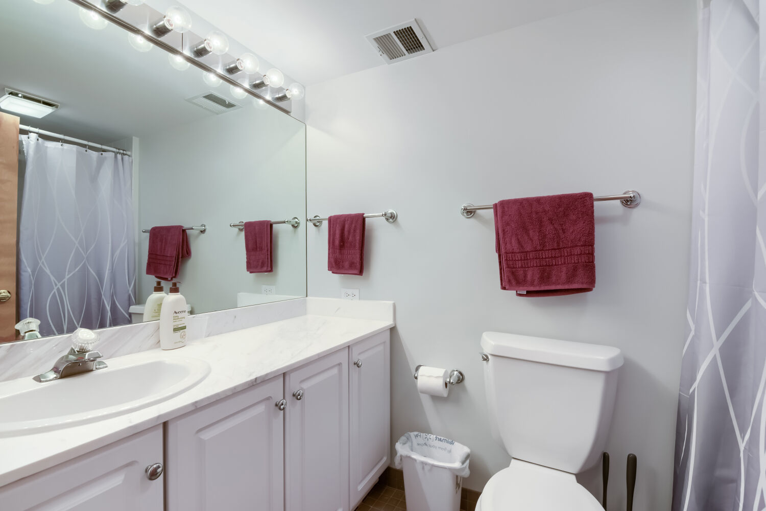 5472 S Dorchester Avenue Property Photo 14