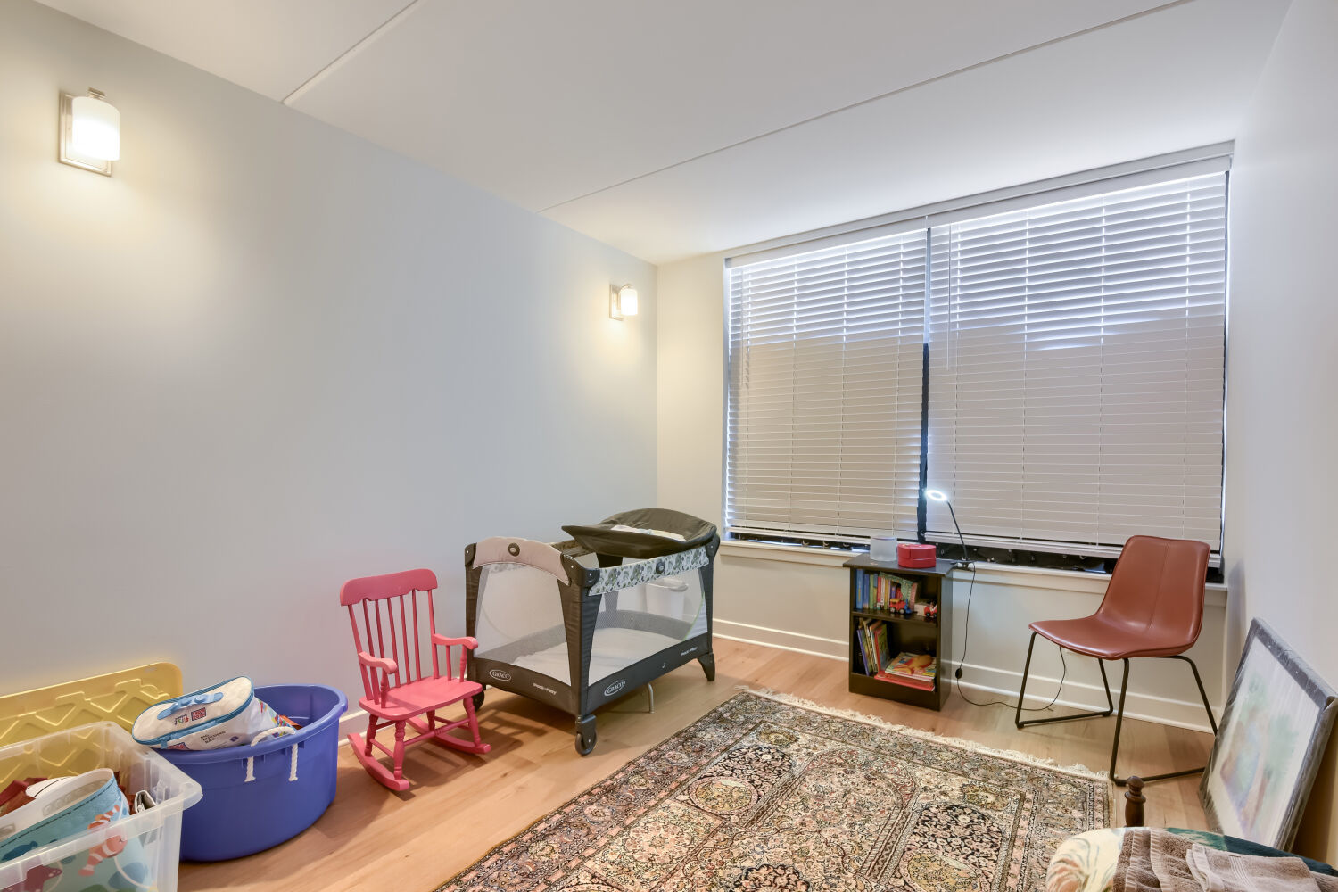 5472 S Dorchester Avenue Property Photo 16