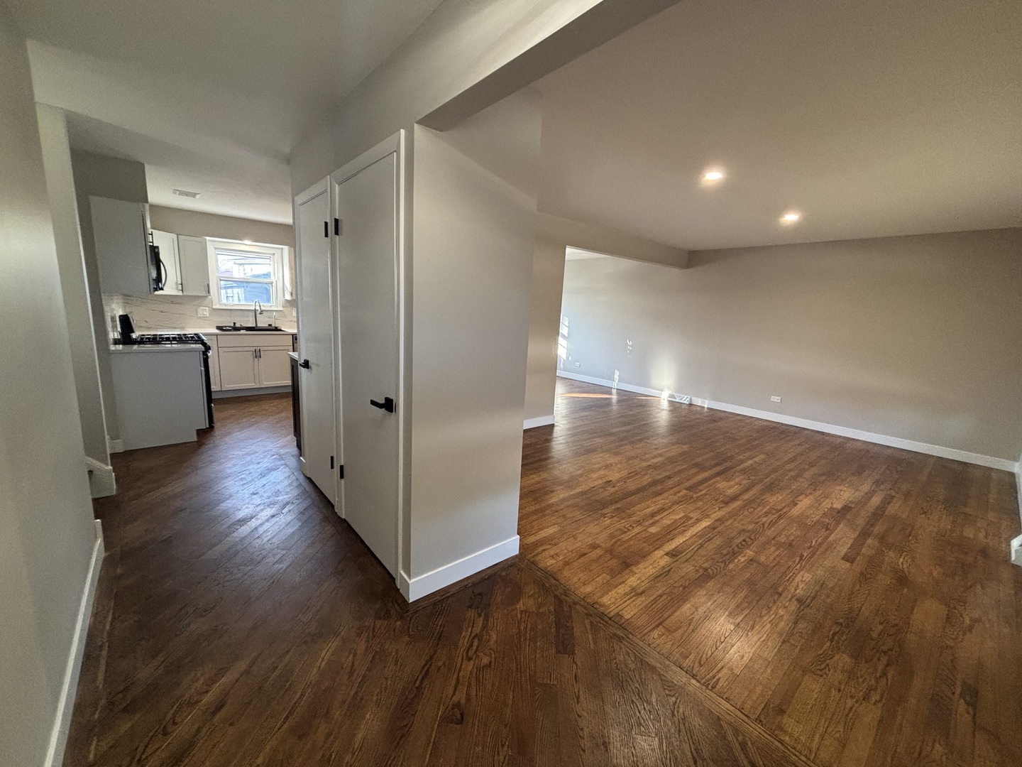 15848 Wabash Avenue Property Photo 19
