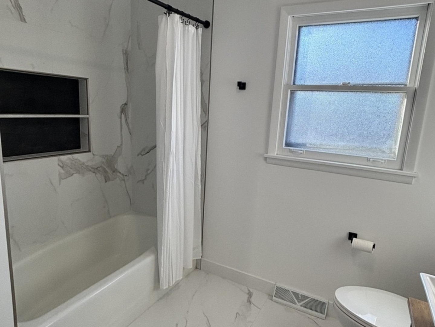 15848 Wabash Avenue Property Photo 26
