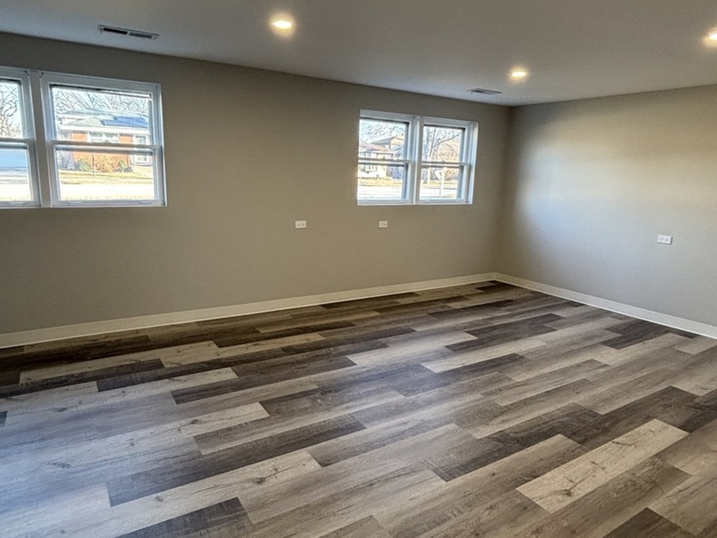 15848 Wabash Avenue Property Photo 39