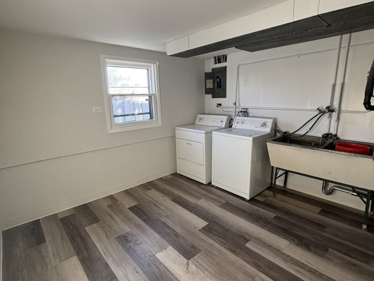 15848 Wabash Avenue Property Photo 41