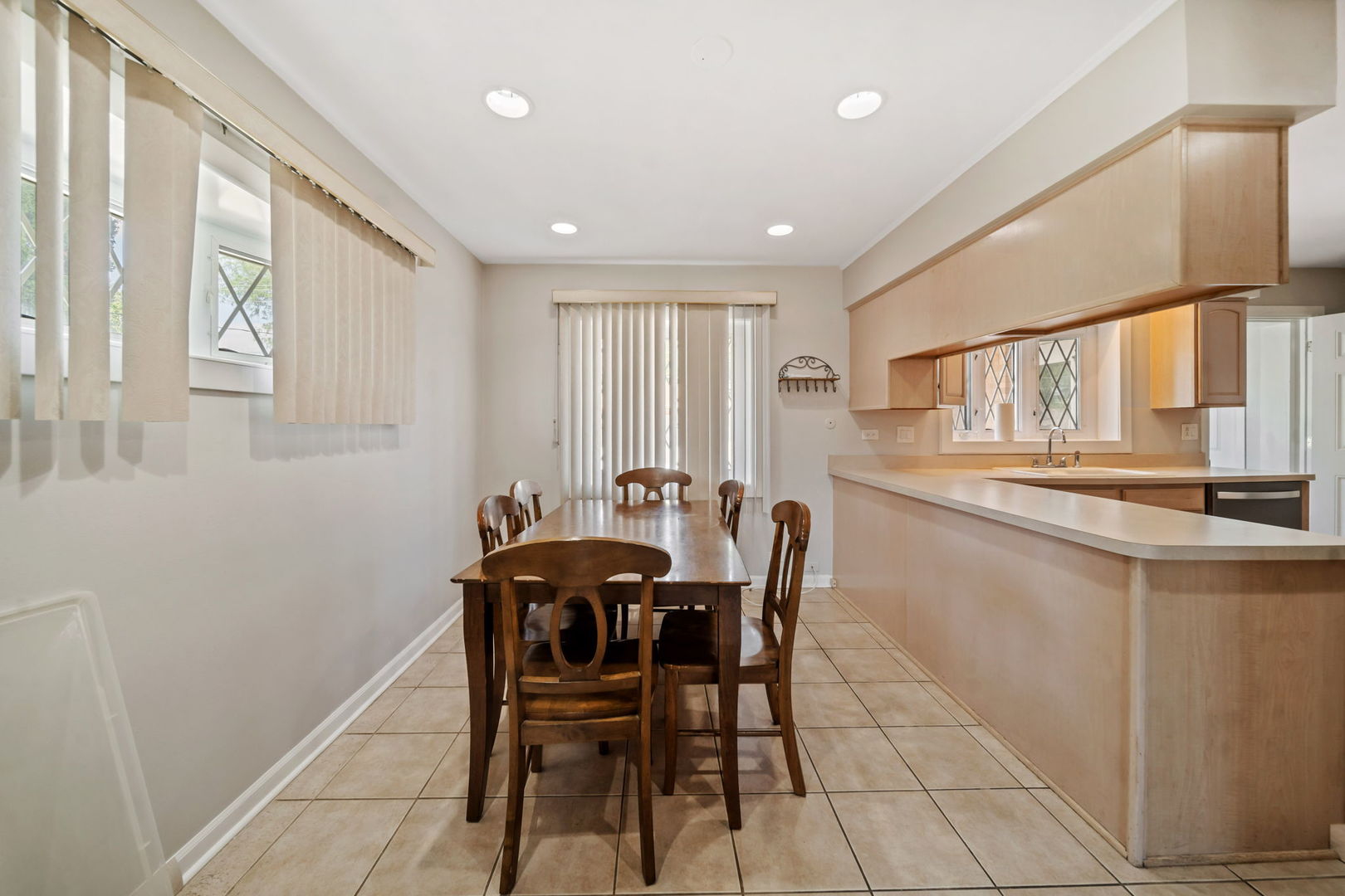 2607 Mayfair Avenue Property Photo 14