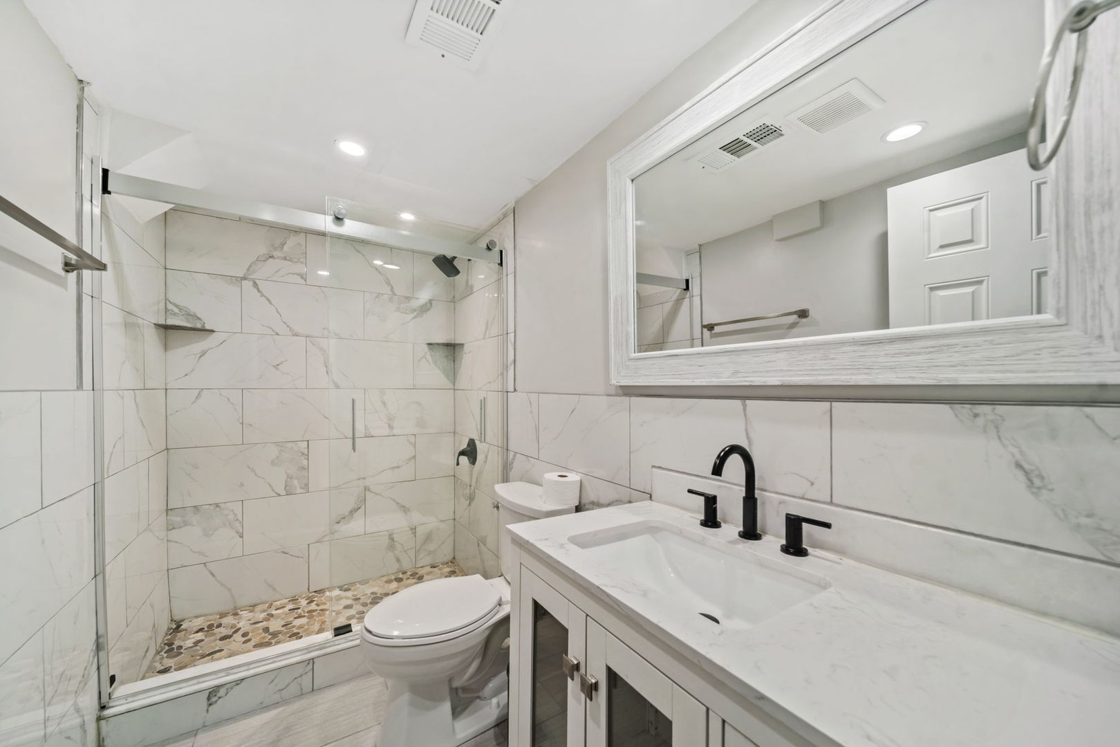 2607 Mayfair Avenue Property Photo 25