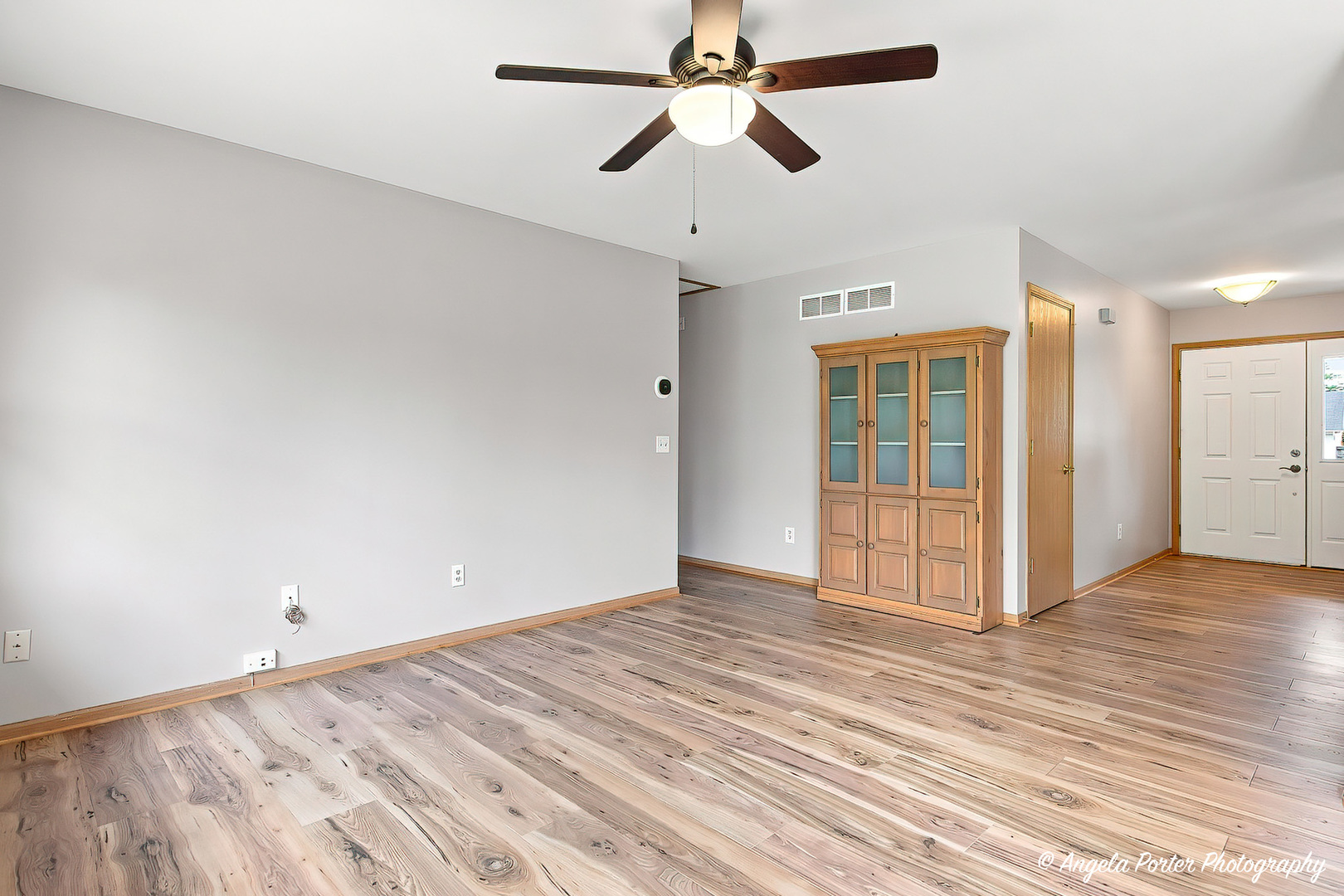 419 Wimbleton Trail Property Photo 2