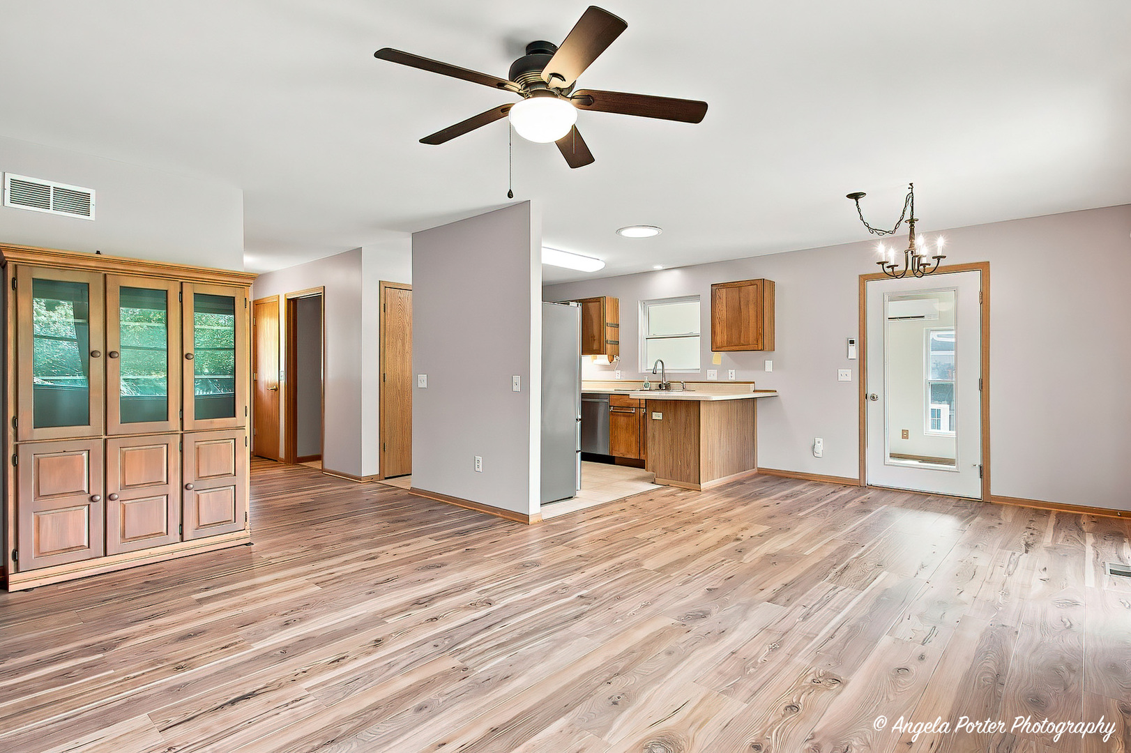 419 Wimbleton Trail Property Photo 3