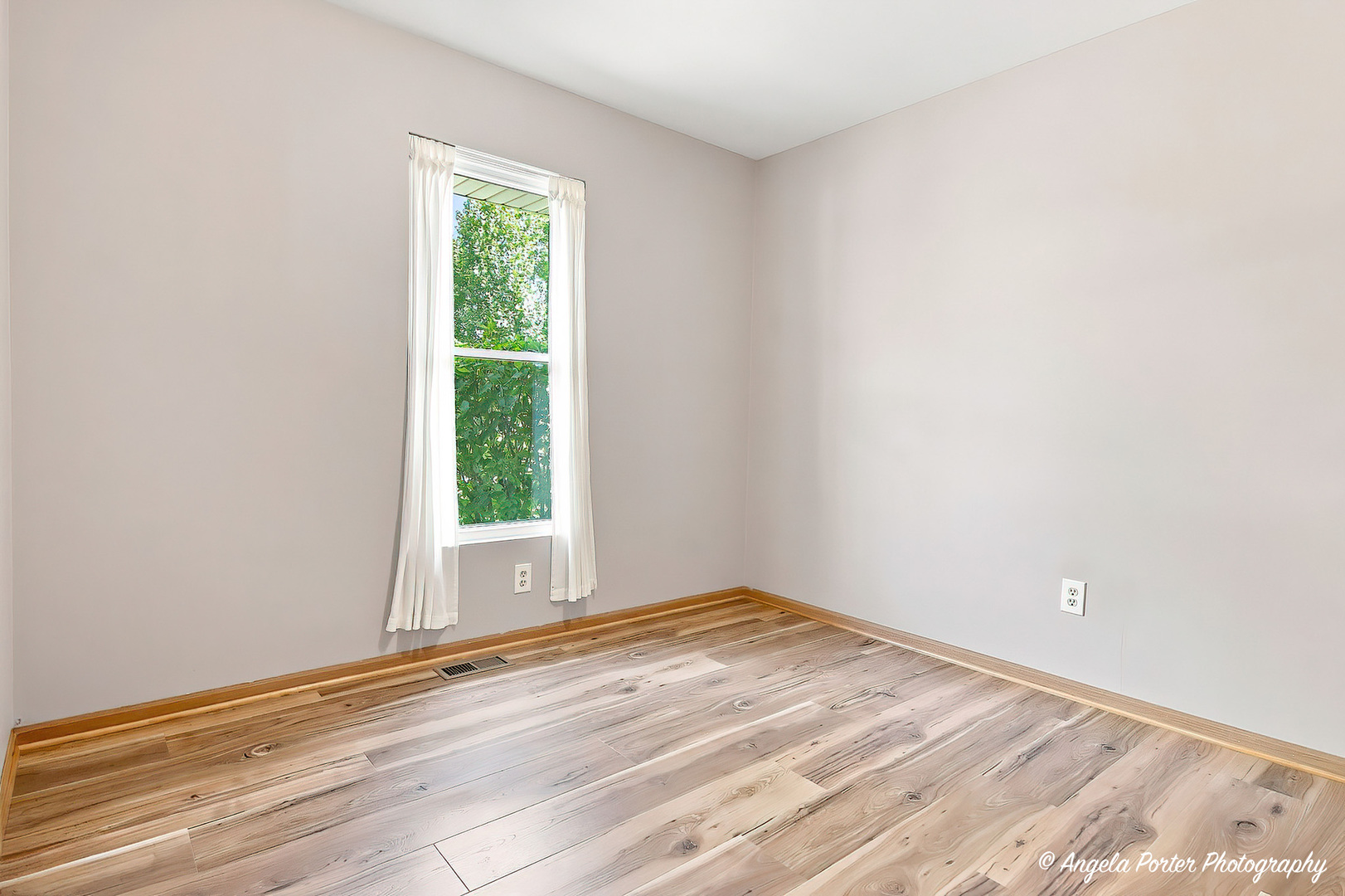 419 Wimbleton Trail Property Photo 17
