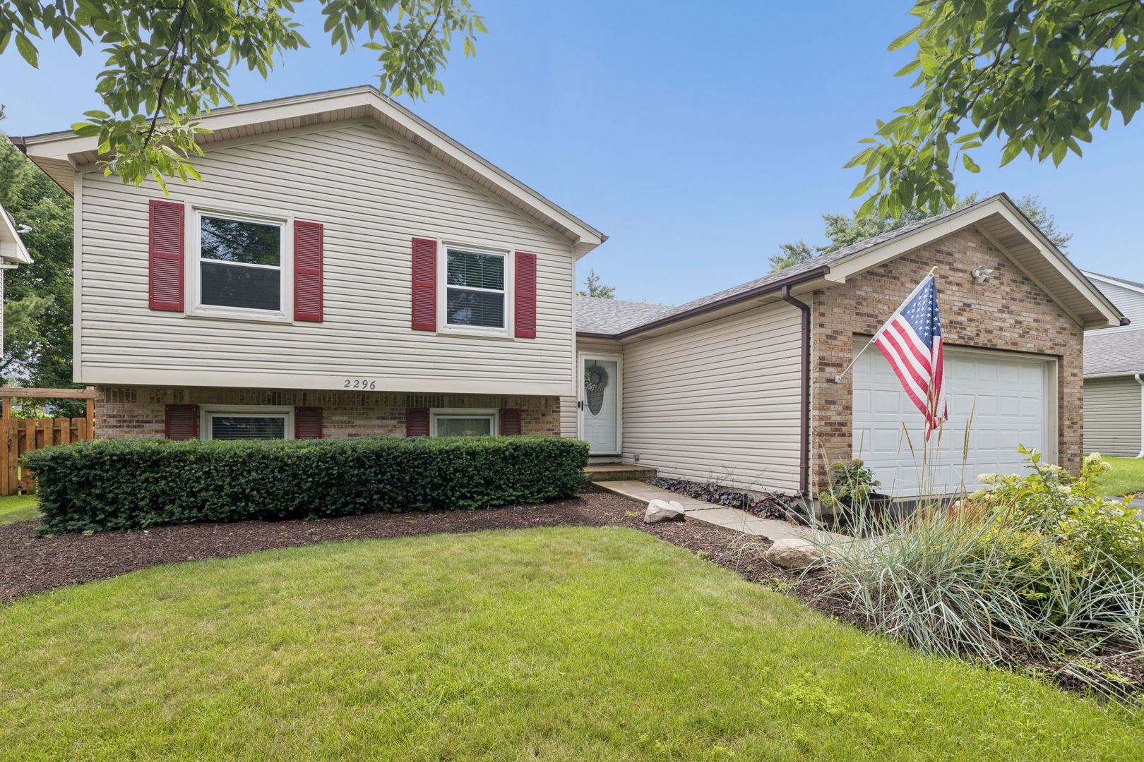 2296 Briarhill Drive Property Photo 2