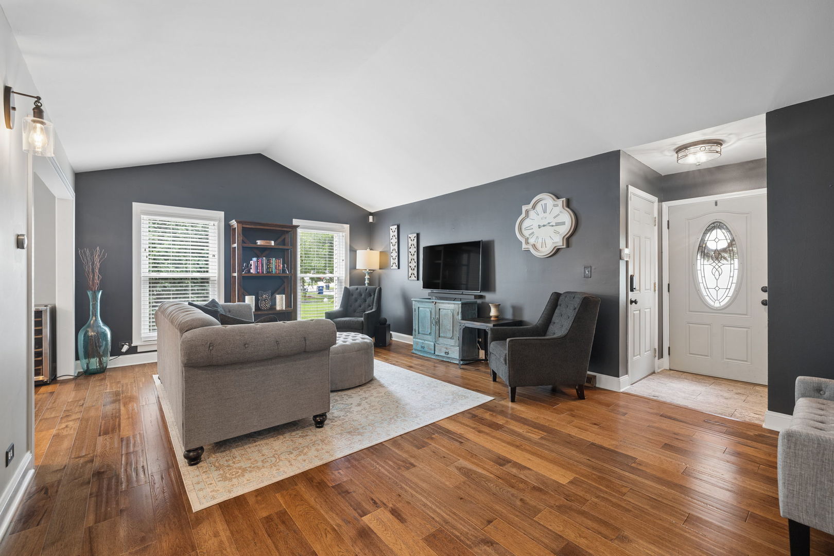 2296 Briarhill Drive Property Photo 3