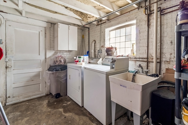 2705 N Oak Park Avenue Property Photo 21