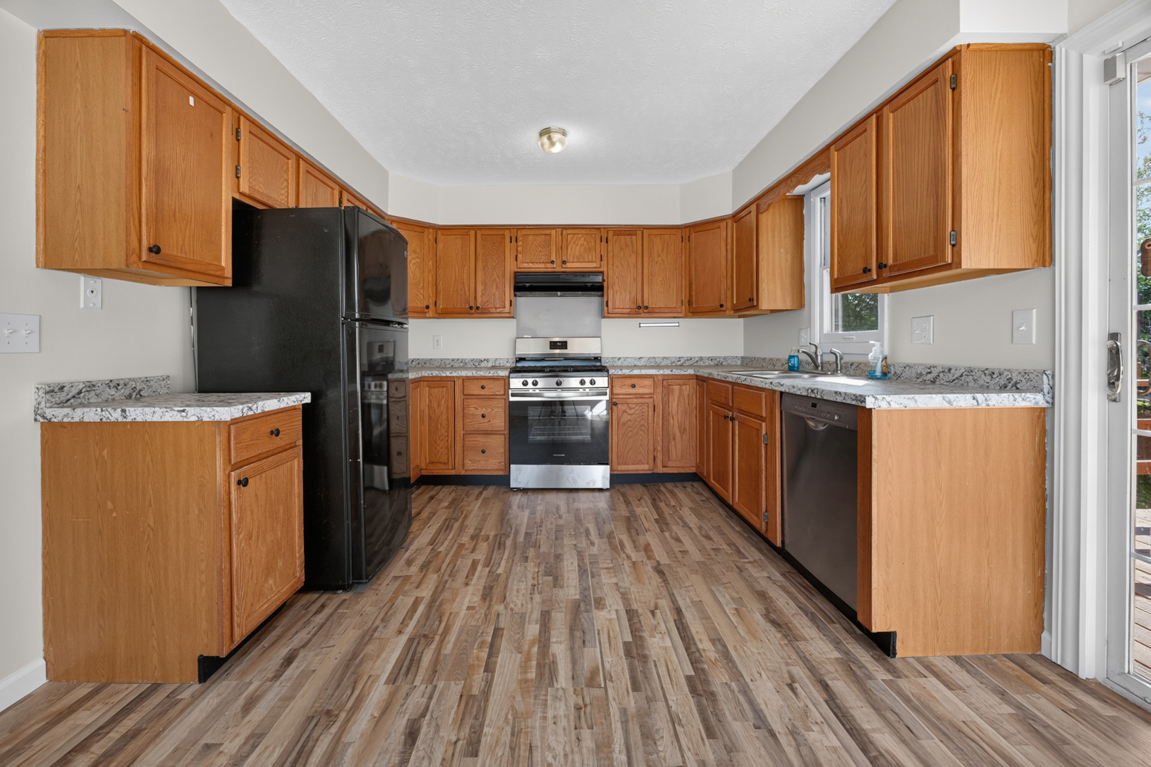 2319 Anchor Drive Property Photo 10