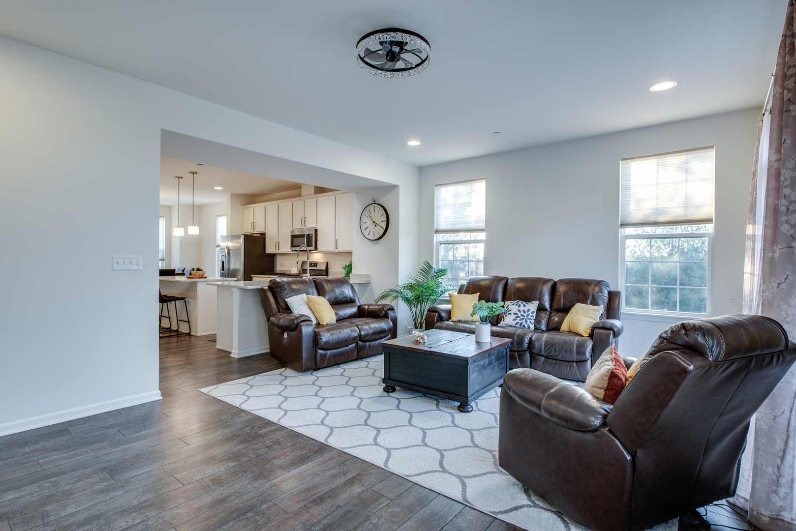 4477 Monroe Court Property Photo 4