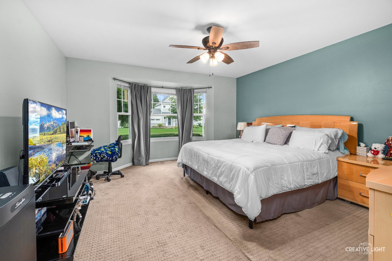 2377 Coral Cove Property Photo 4