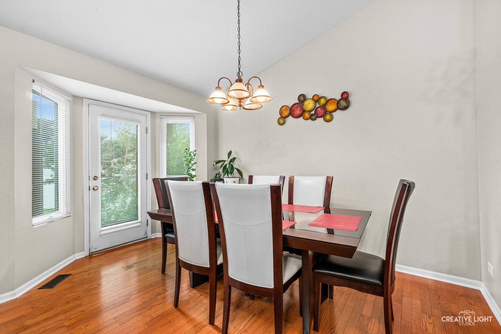 2377 Coral Cove Property Photo 9