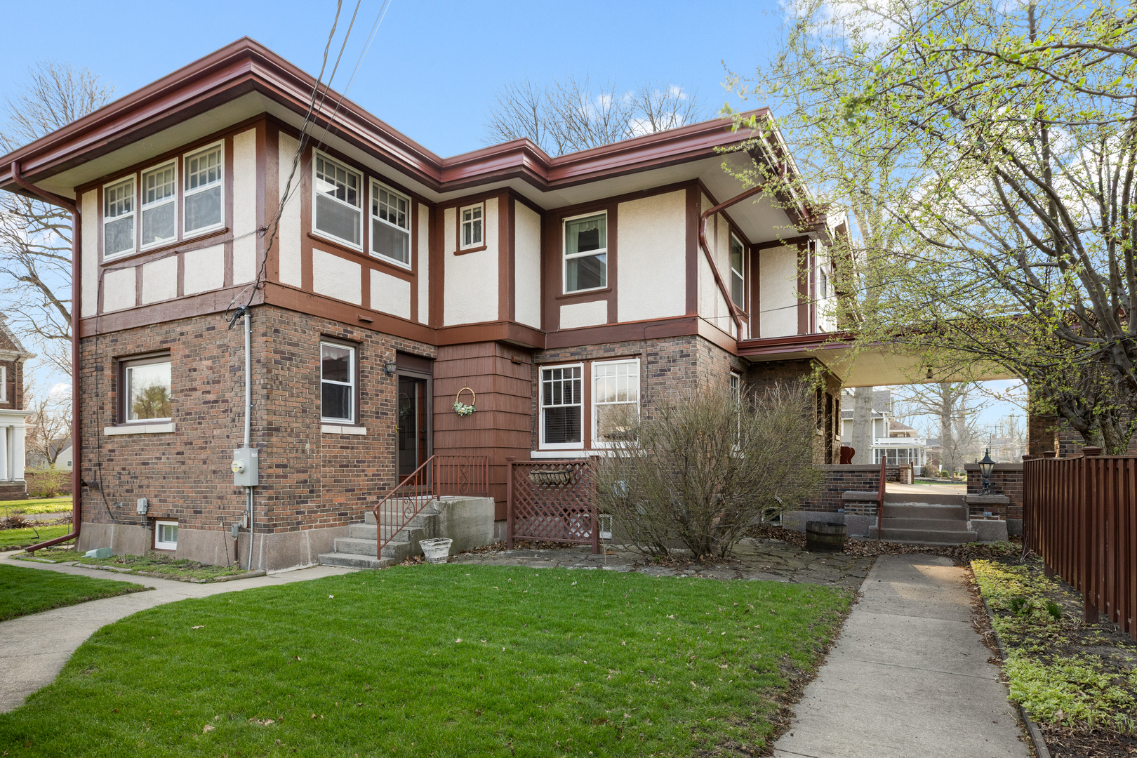 205 E Lincoln Avenue Property Photo 5