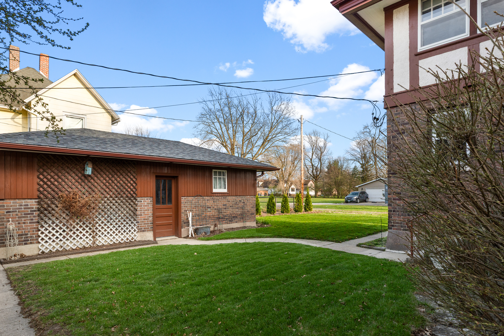 205 E Lincoln Avenue Property Photo 7