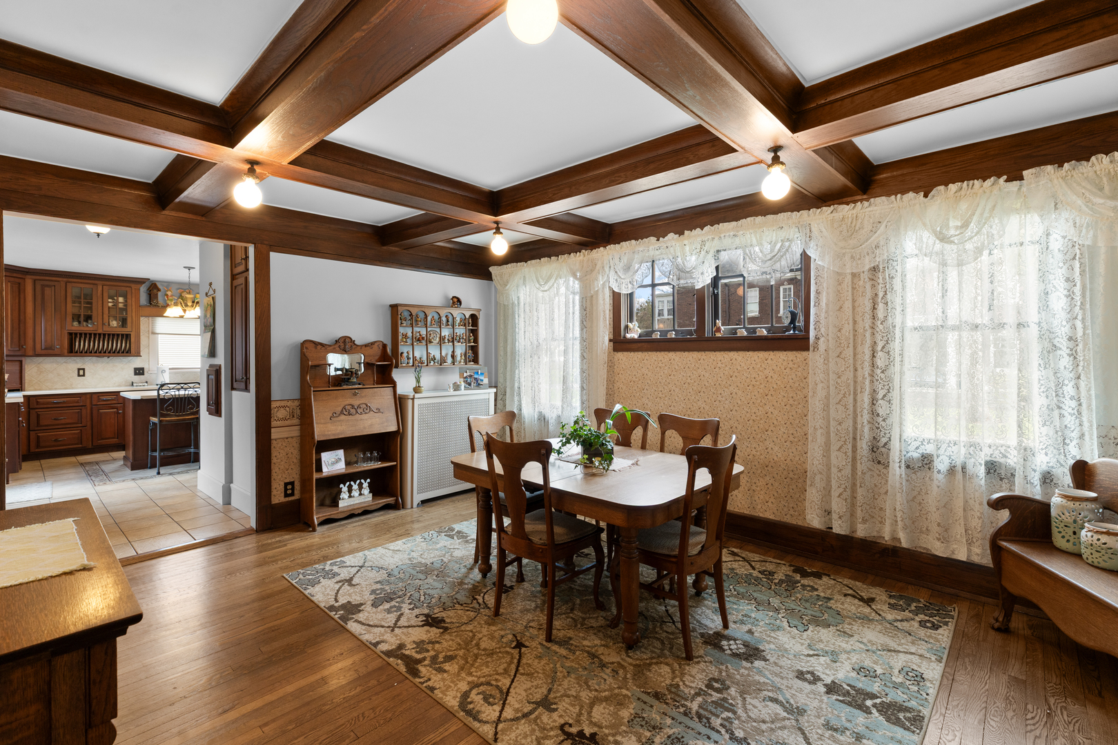 205 E Lincoln Avenue Property Photo 16