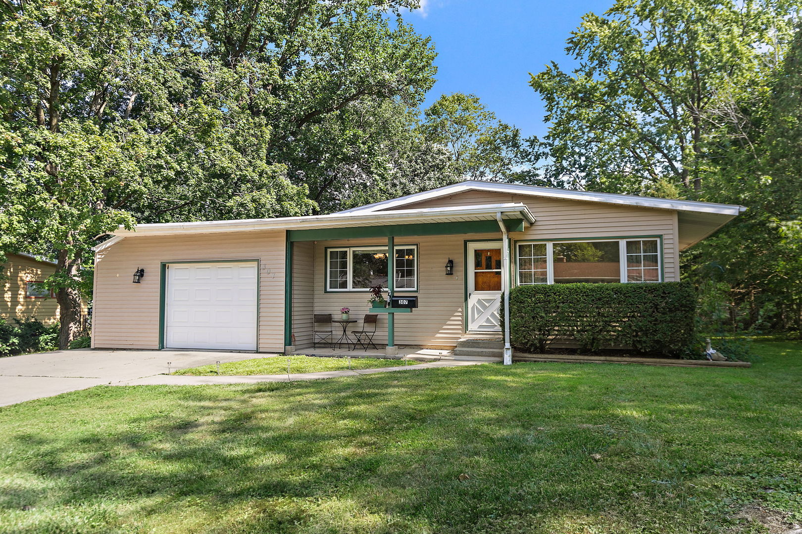 307 Delcy Drive Property Photo 1