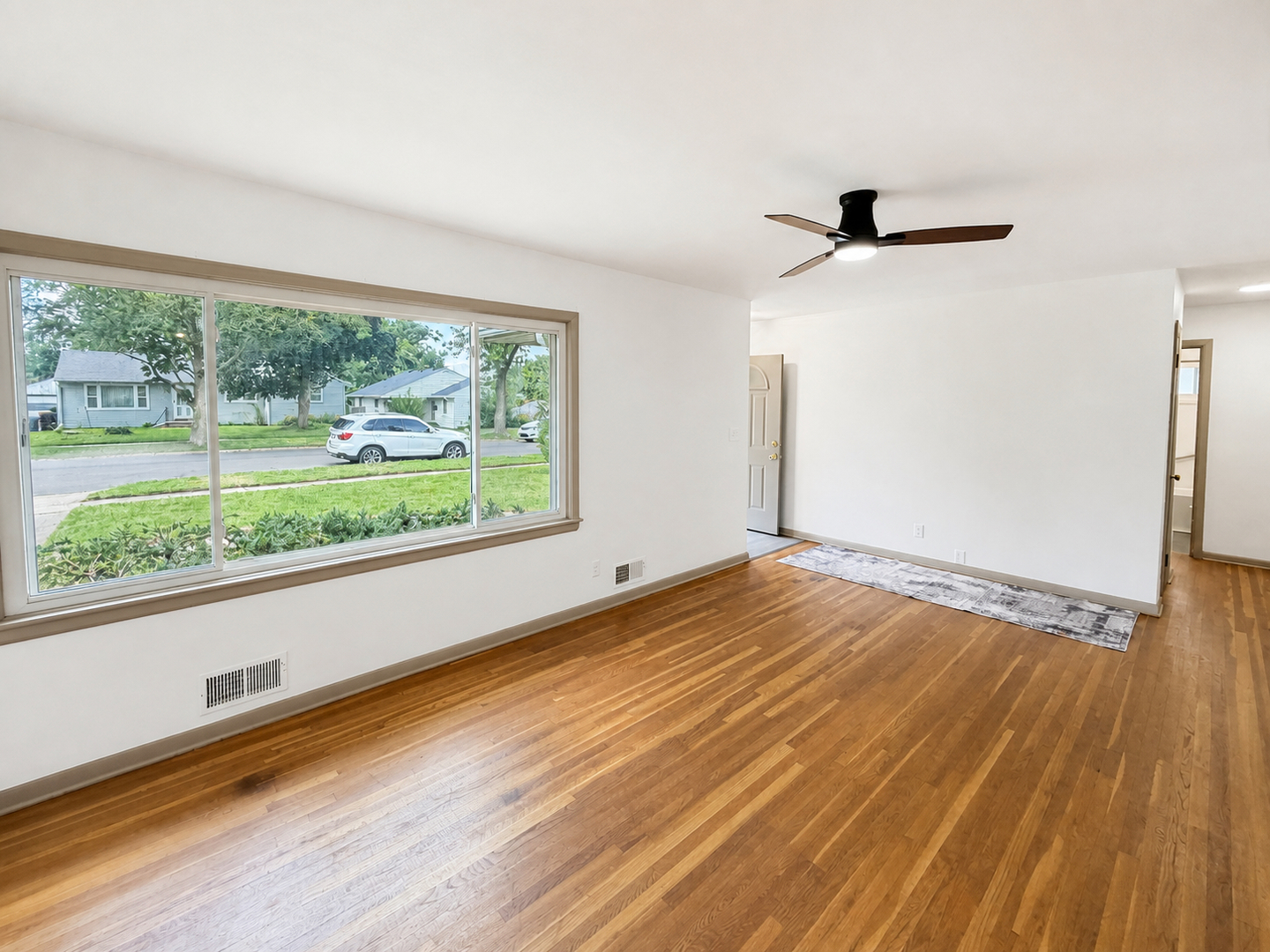3327 Thelma Street Property Photo 5