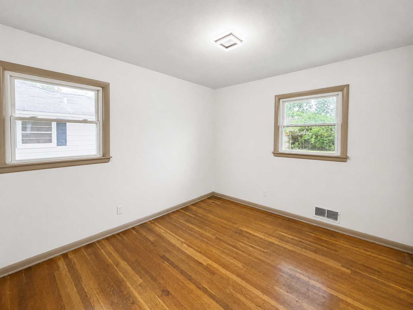 3327 Thelma Street Property Photo 18