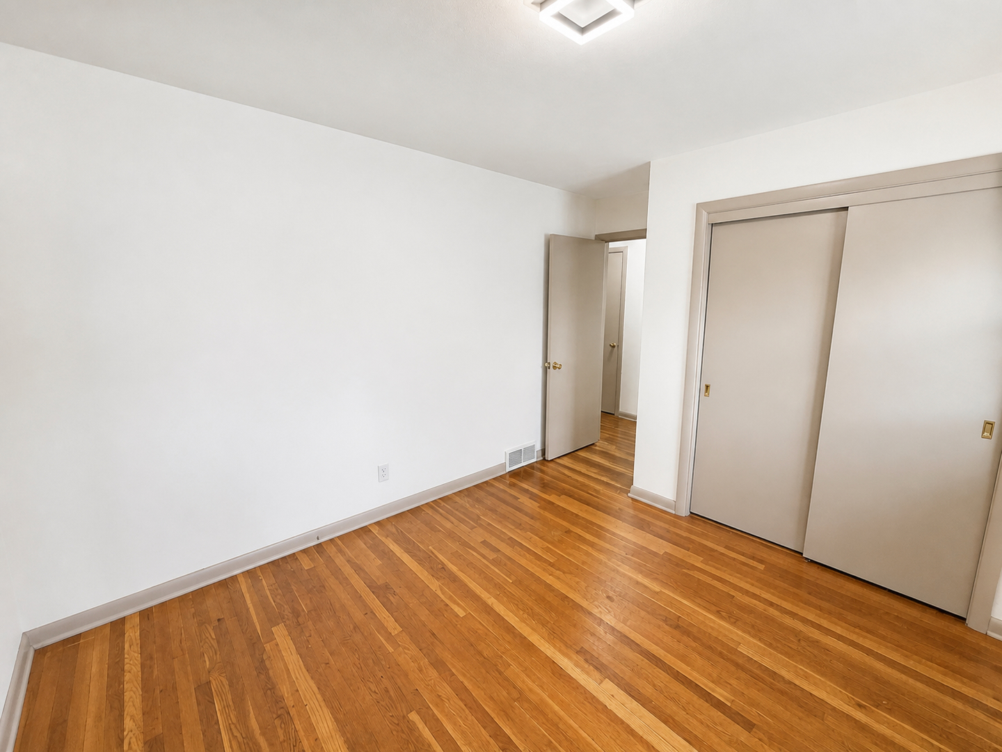 3327 Thelma Street Property Photo 20