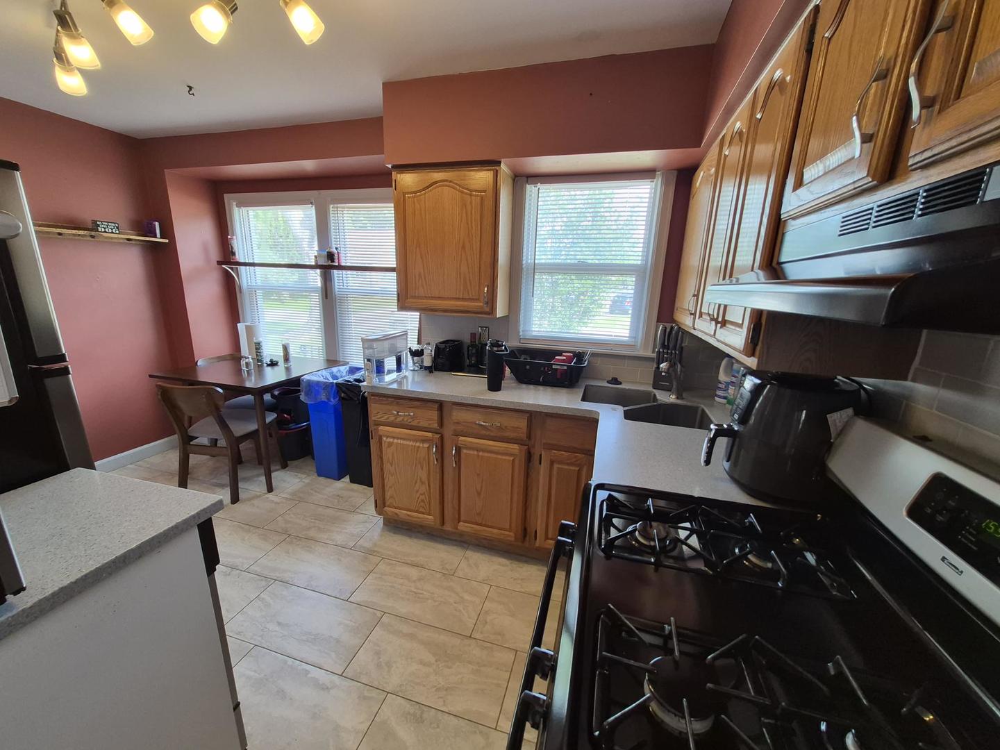 2411 29 Street Property Photo 11