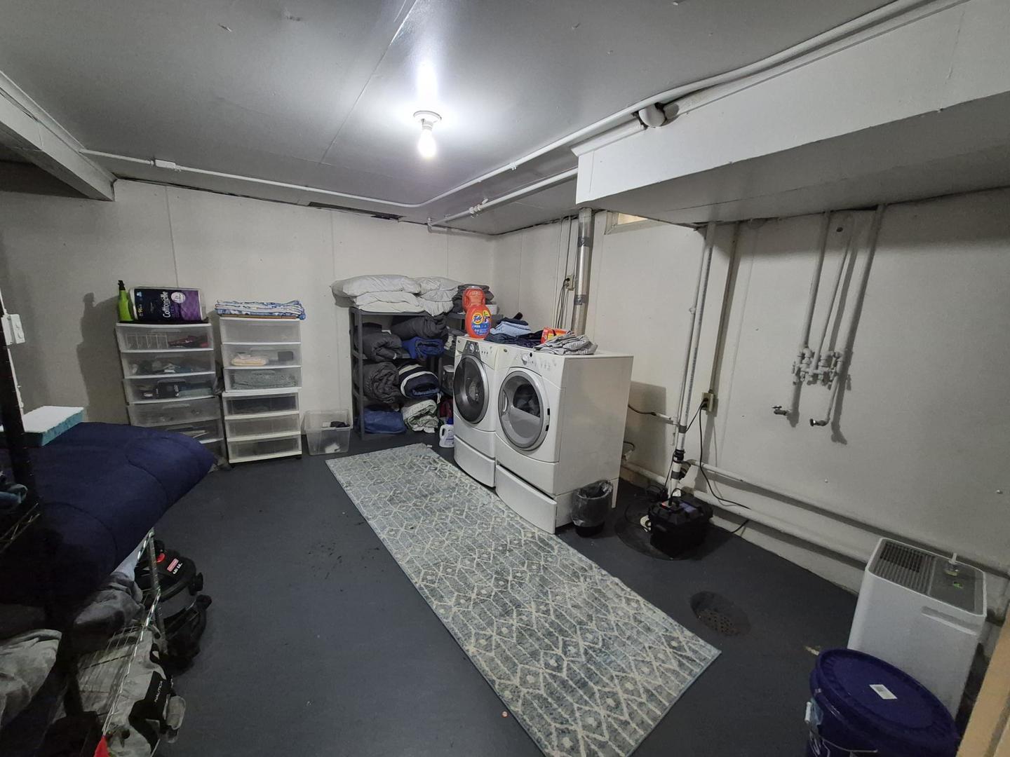 2411 29 Street Property Photo 24
