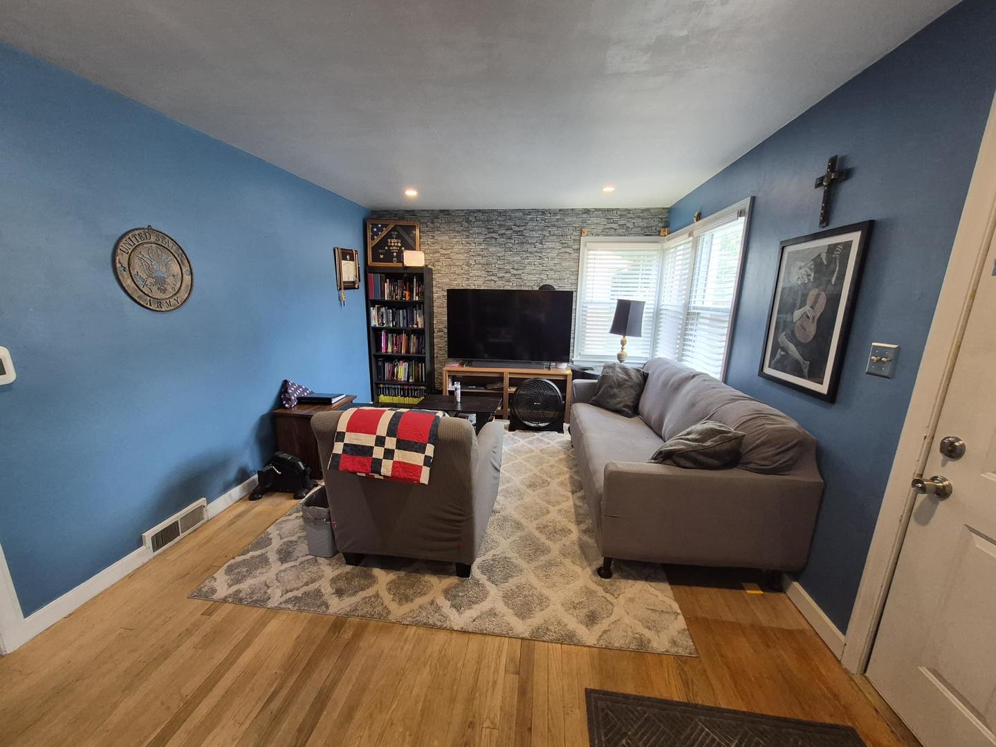 2411 29 Street Property Photo 29