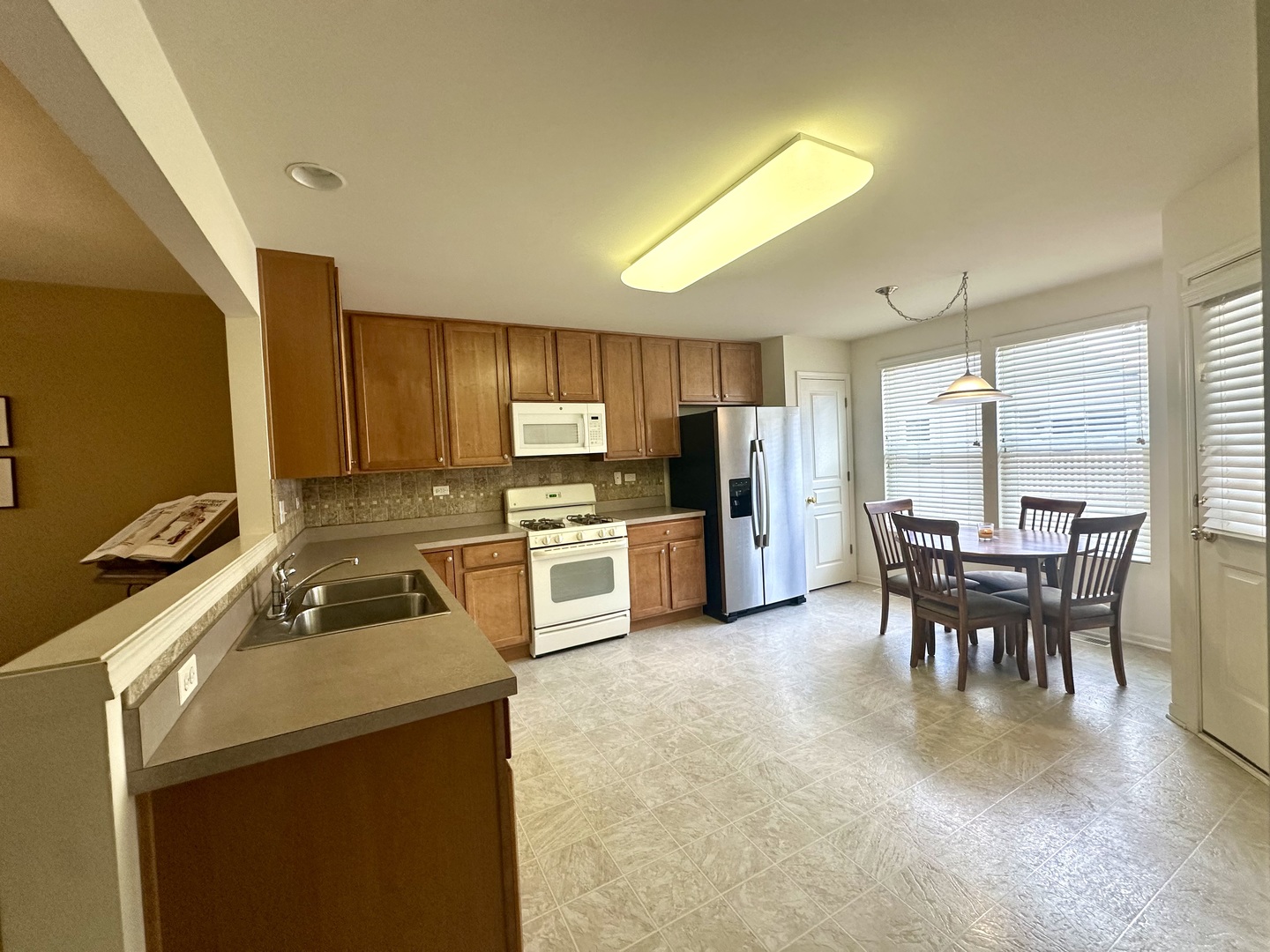 2482 Anna Way Property Photo 12