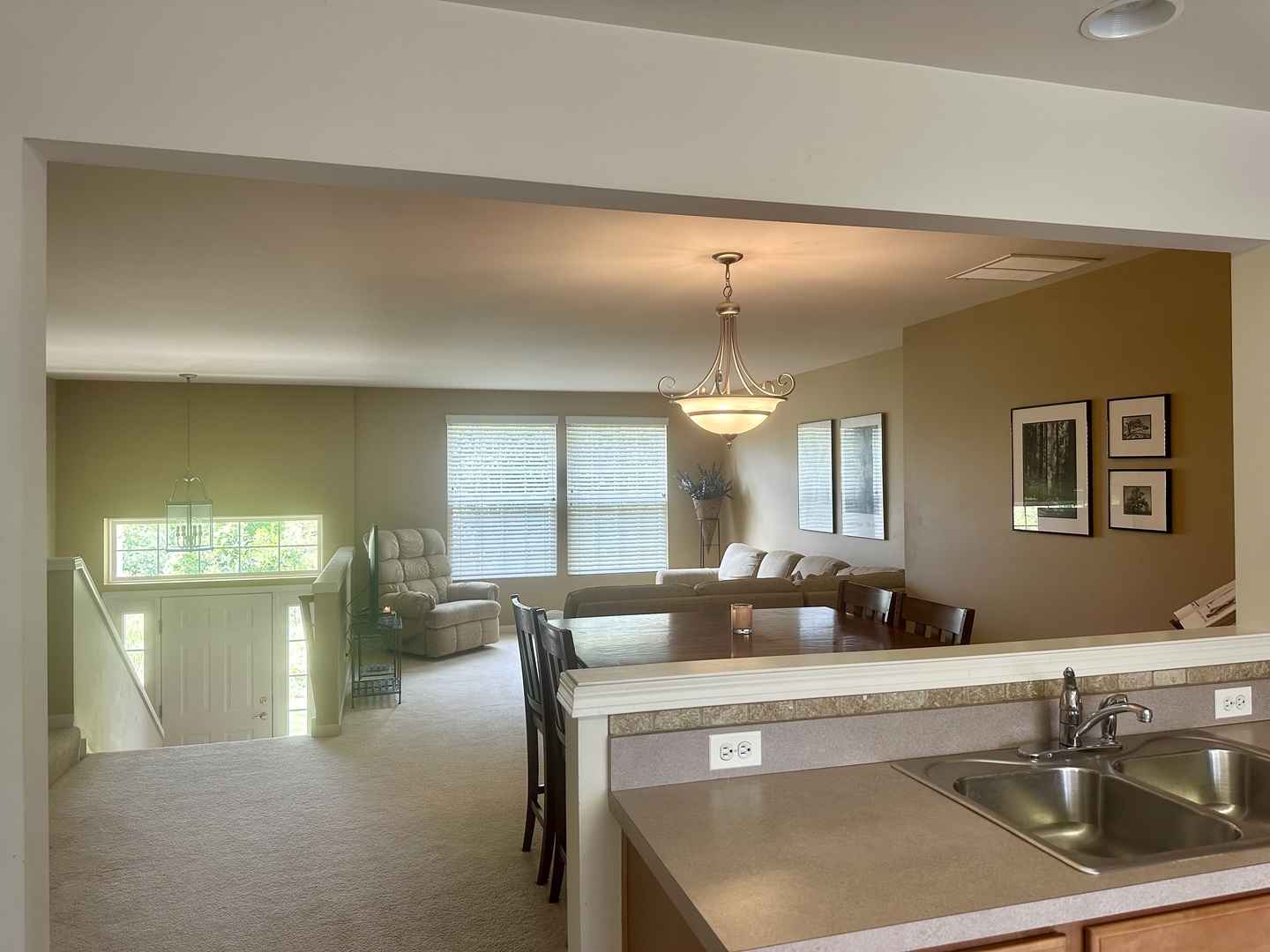 2482 Anna Way Property Photo 14