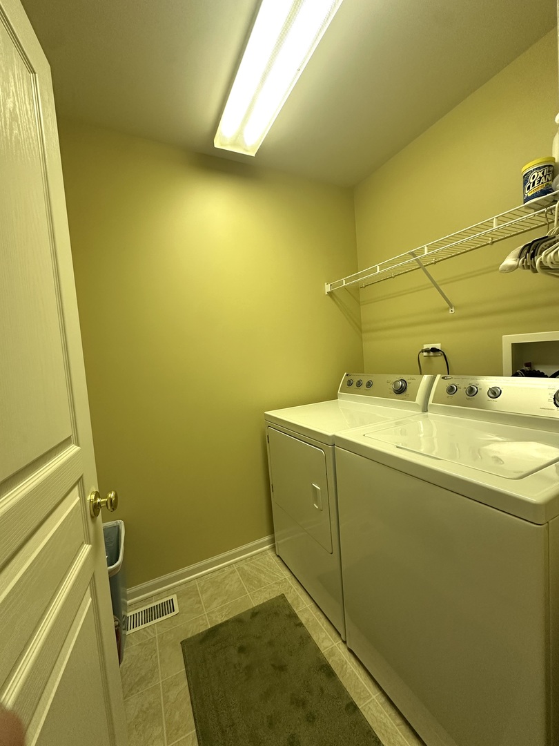 2482 Anna Way Property Photo 26