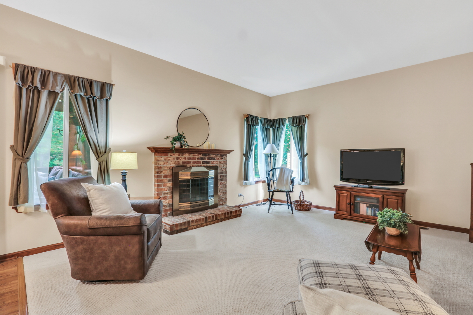 2543 Acorn Drive Property Photo 4