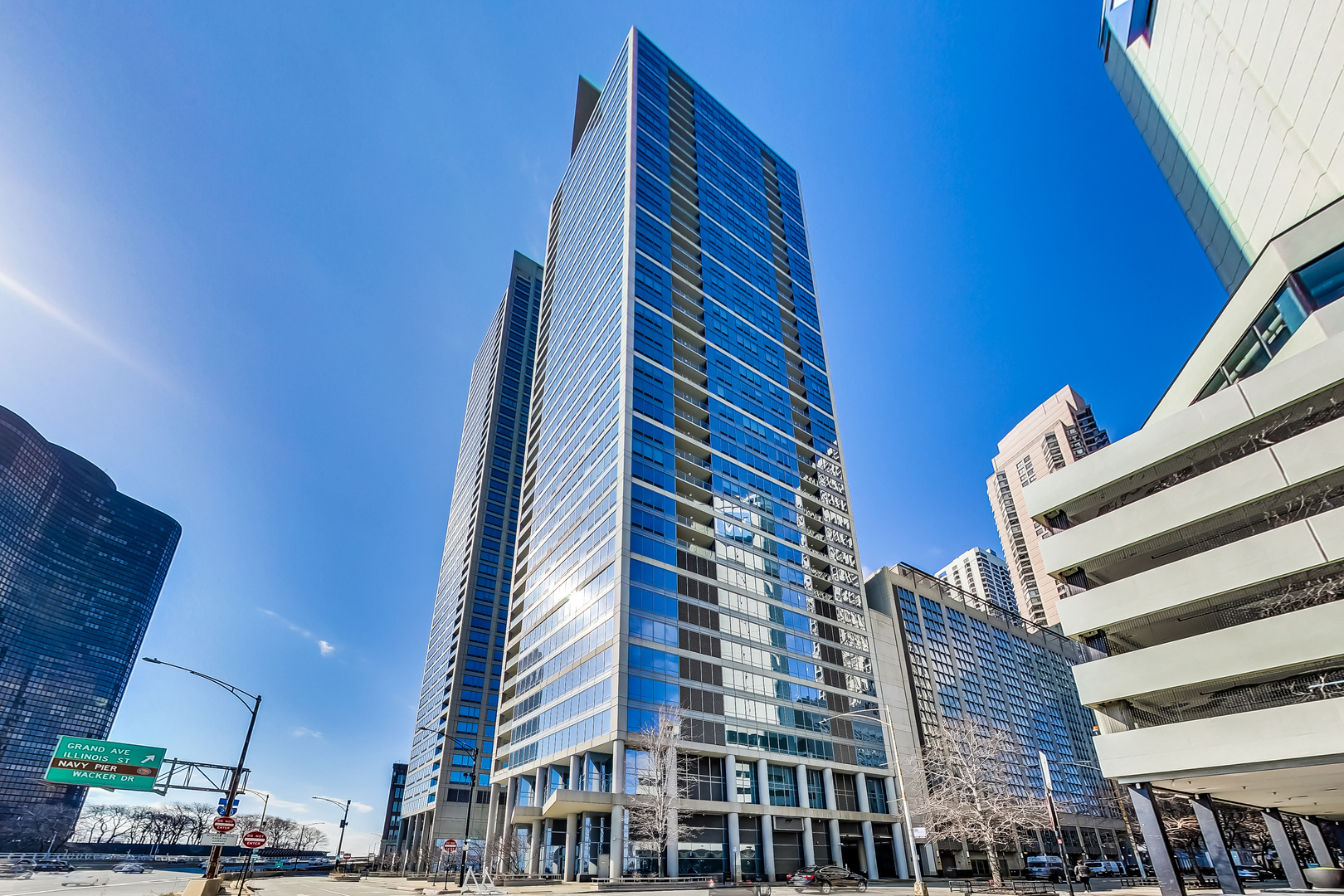 600 N Lake Shore Drive 3011 Property Photo 2