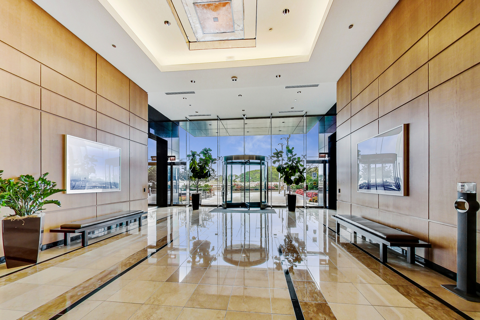 600 N Lake Shore Drive 3011 Property Photo 5