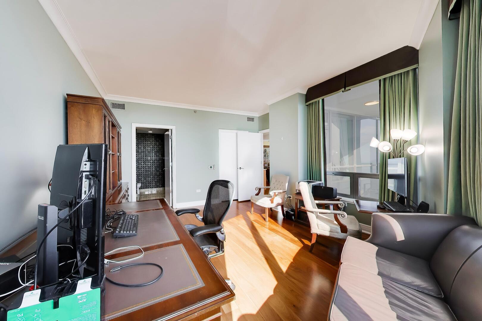 600 N Lake Shore Drive 3011 Property Photo 23